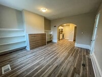 Building Photo - Beautifully Renovated 1 Bedroom Apartment with Private Entrance