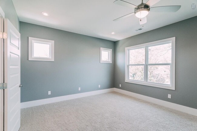 Building Photo - Beautiful East Nashville Home