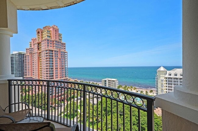 Building Photo - 2011 N Ocean Blvd