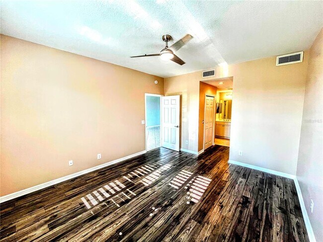 Building Photo - 5691 Key Largo Ct