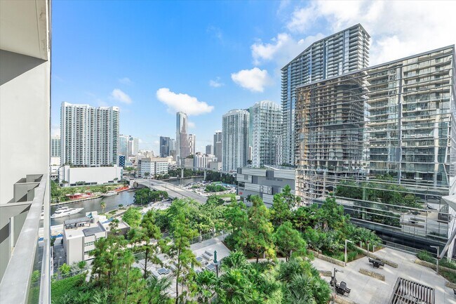 Building Photo - 88 SW 7th St