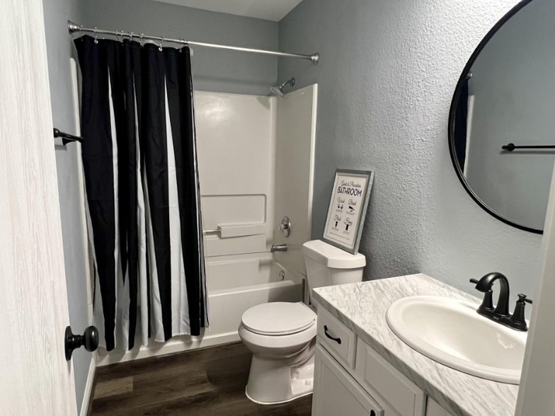 Building Photo - 4718 Dorchester Heights Ln