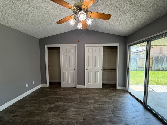 Building Photo - 7921 Cold Spray Ct