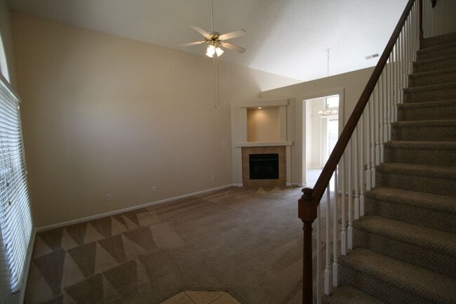 Building Photo - Single Family Home in the Hamburg Area         20260504