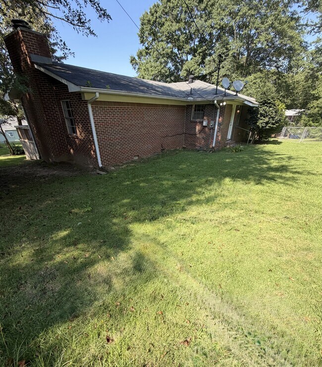 Building Photo - 3152 Old Columbiana Rd
