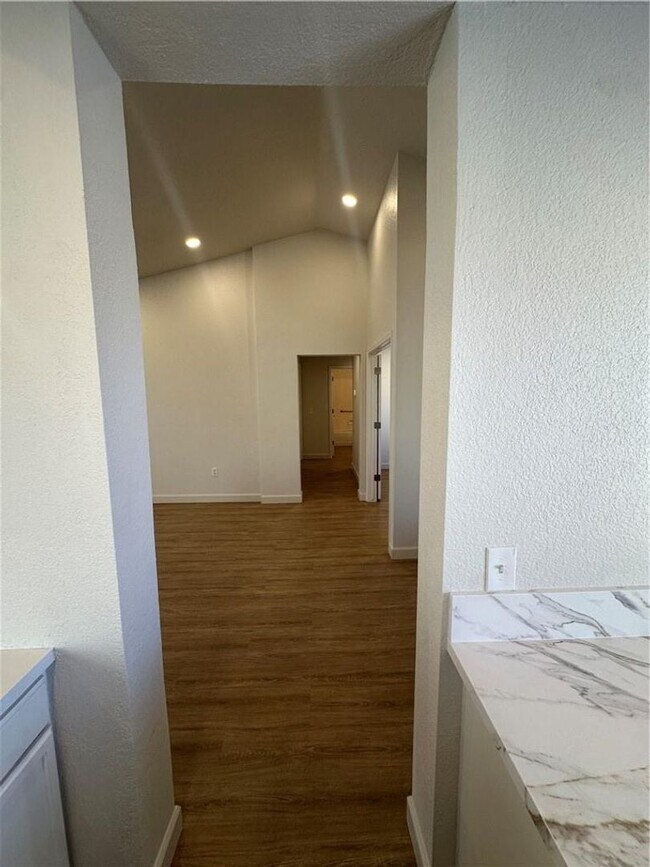 Building Photo - Summerlin 55+ Active Resort!!  Country Clu...