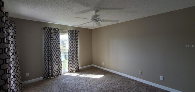 Building Photo - 5210 Wedgewood Ln