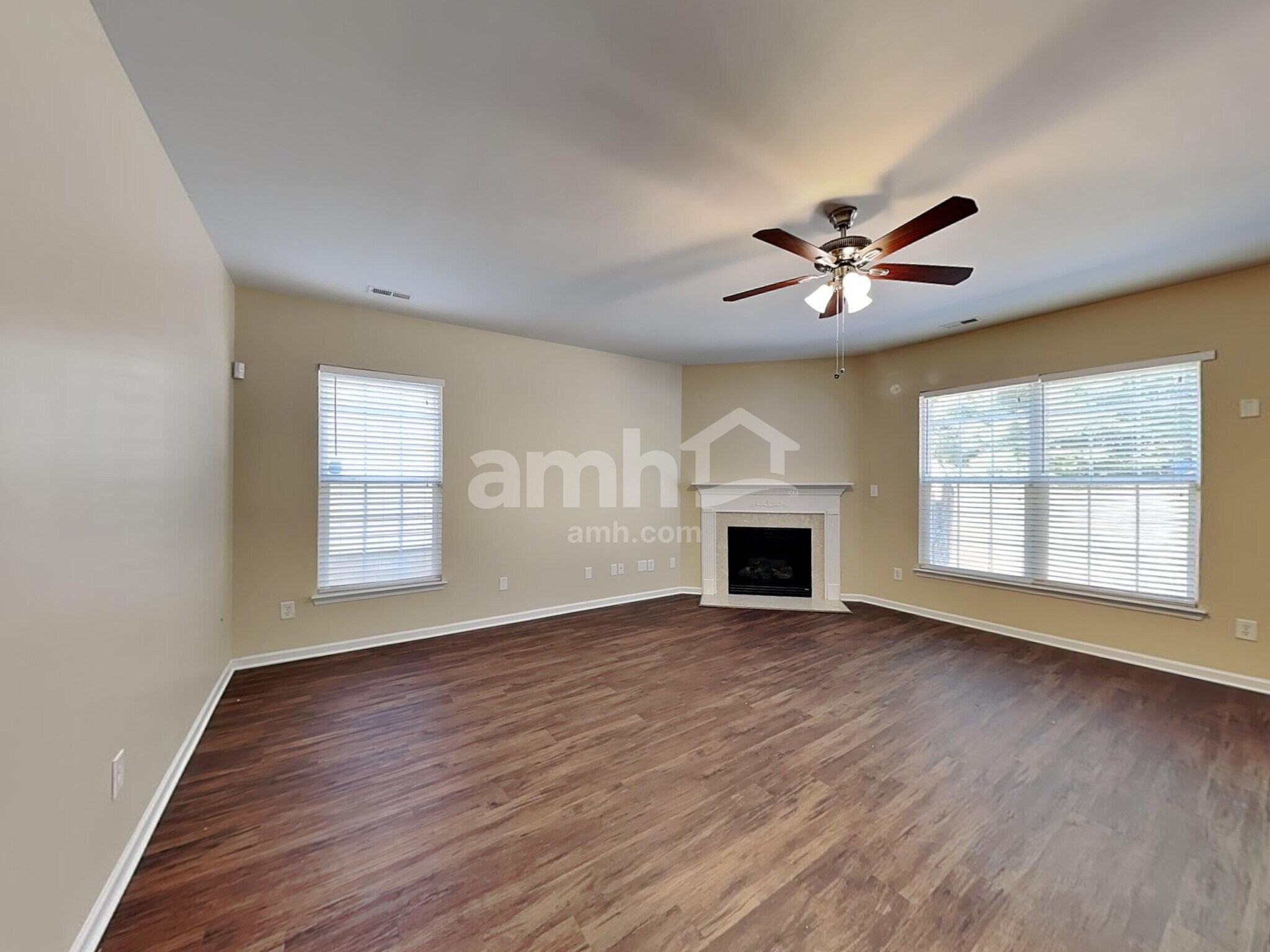 Building Photo - 16109 Long Talon Way