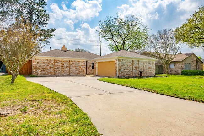 Primary Photo - 10003 Windriver Dr