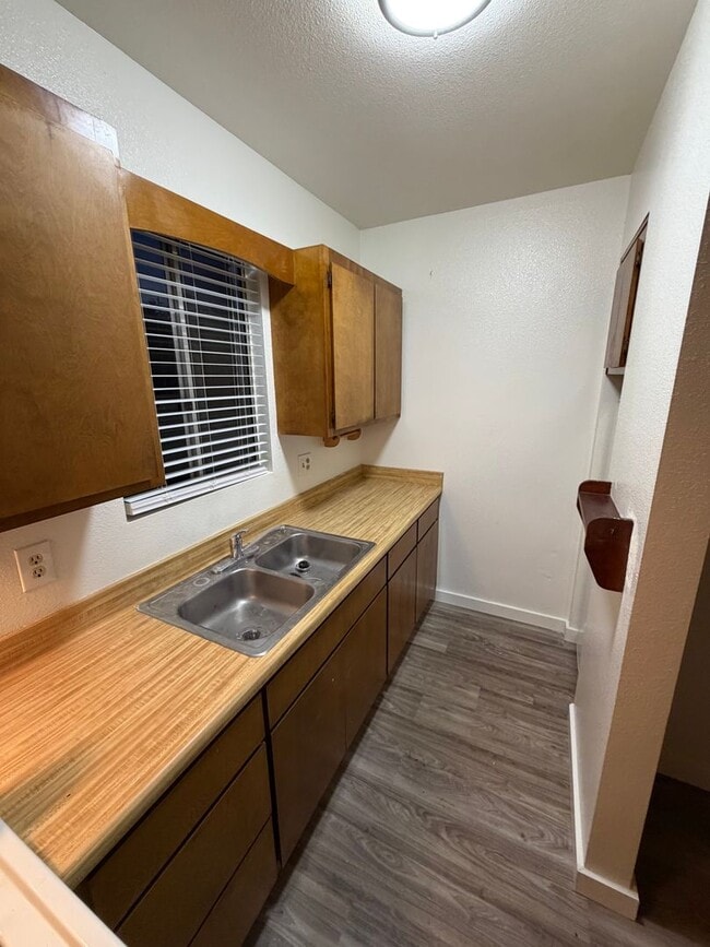 Building Photo - 339