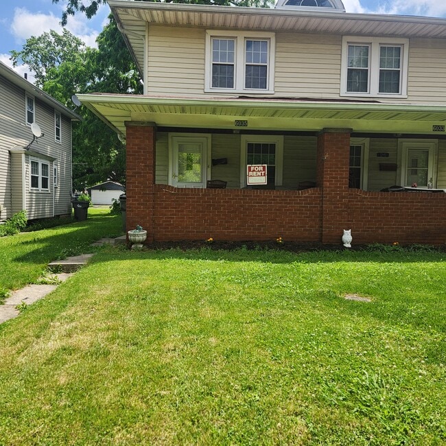 Building Photo - 6035 N College Ave
