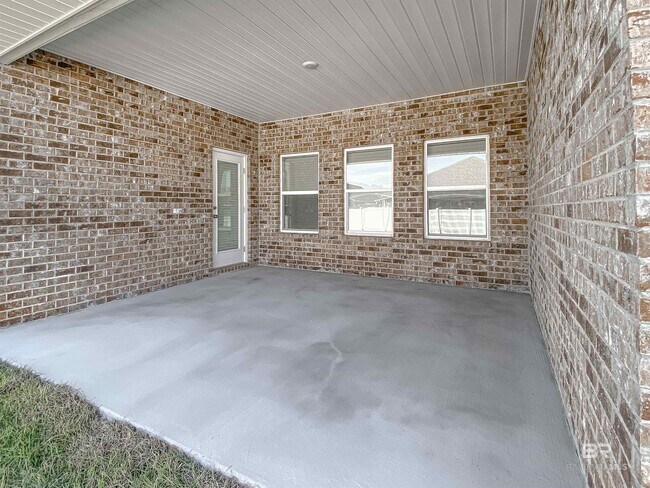 Building Photo - 24847 Smarty Jones Cir