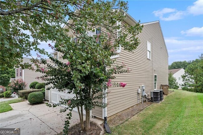 Building Photo - 3015 Whittier Way