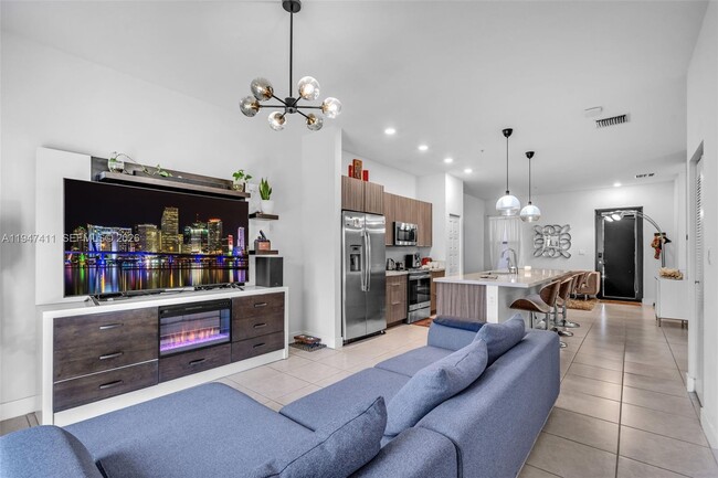 Building Photo - 8015 NW 104th Ave