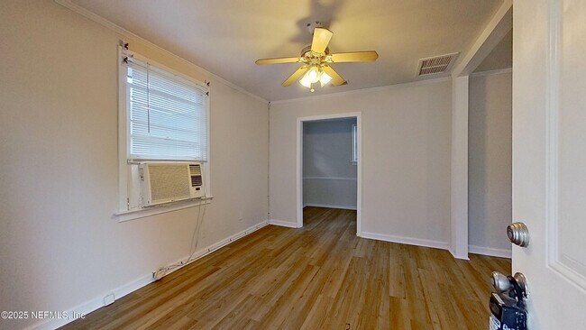 Building Photo - 610 Edgewood Ave S