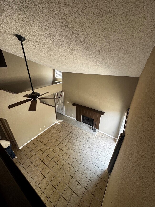 Building Photo - 9536 Pagewood Ln