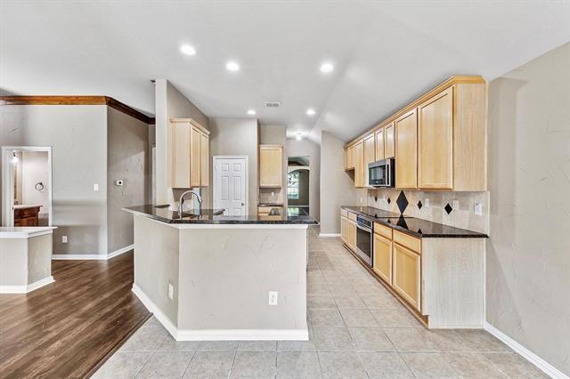Building Photo - 12404 Daimler Dr