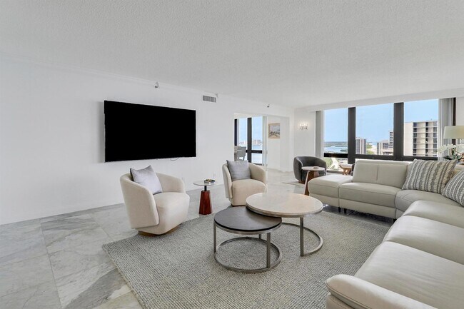 Building Photo - 5380 N Ocean Dr