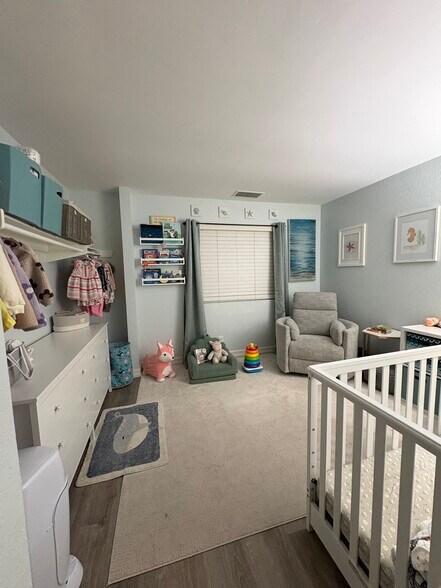 Building Photo - 136 Countrywood Ln