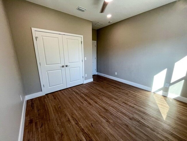 Building Photo - 2885 Leah's Ln