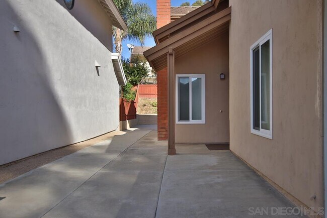 Building Photo - 4080 Carmel Brooks Way