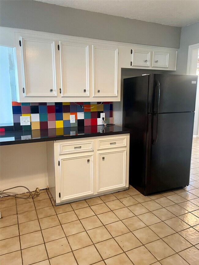 Building Photo - 21122 Harvest Hill Ln