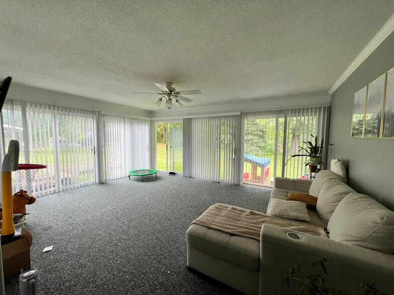 Sun Room - 1611 Treetop Dr