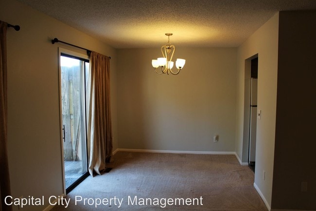 Building Photo - 3 br, 2 bath House - 6750 School St Unit 201