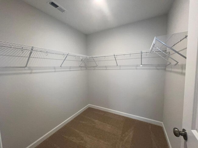 Building Photo - 17 Fairwinds Dr