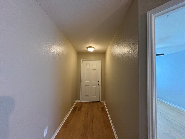 Building Photo - 2715 Mustang Hill Ln