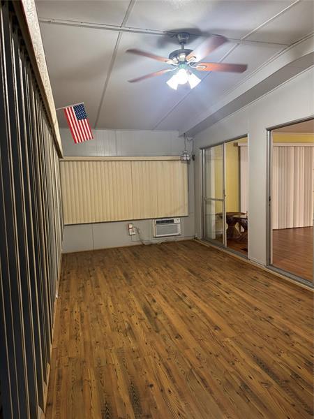 Building Photo - 1921 SW 83rd Ave