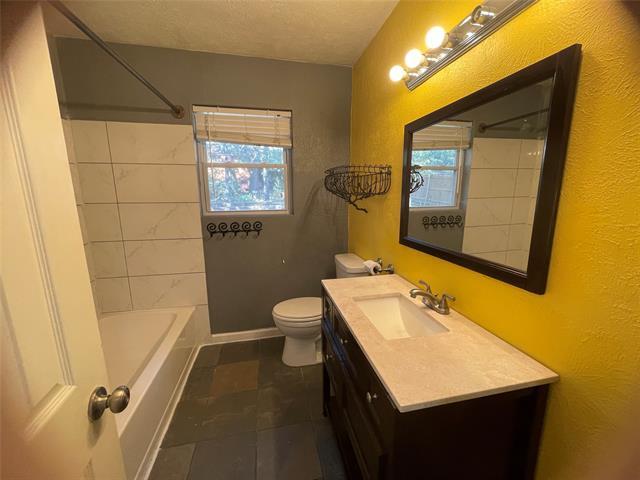 Building Photo - 7025 Lowery Ln