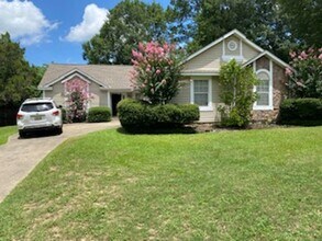 Building Photo - Wonderful 3/2 home in great neighborhood