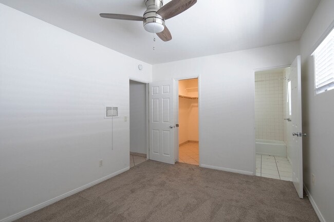 Building Photo - 1Br in Carlsbad with Parking ~ Less than a Mile from the Beach!