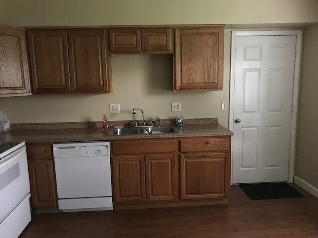 Building Photo - 2280 Jericho Rd