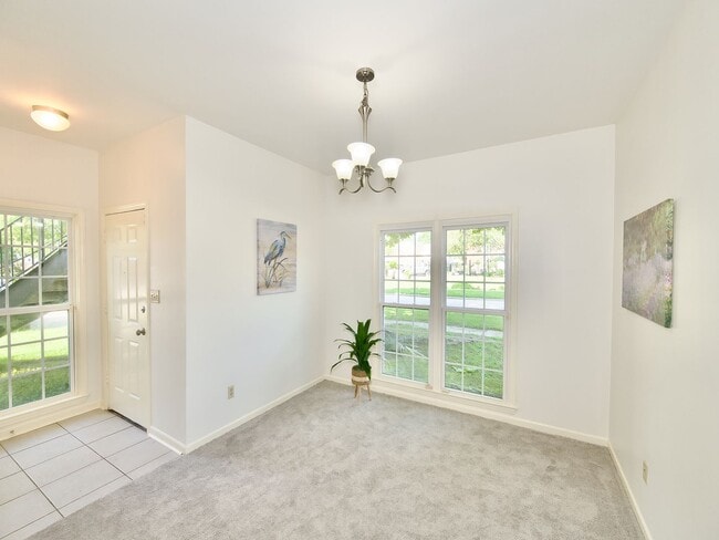 Building Photo - Beautifully Updated Three Bedroom Condo Ne...