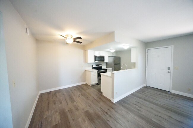 Building Photo - 601 Cabrillo Cir