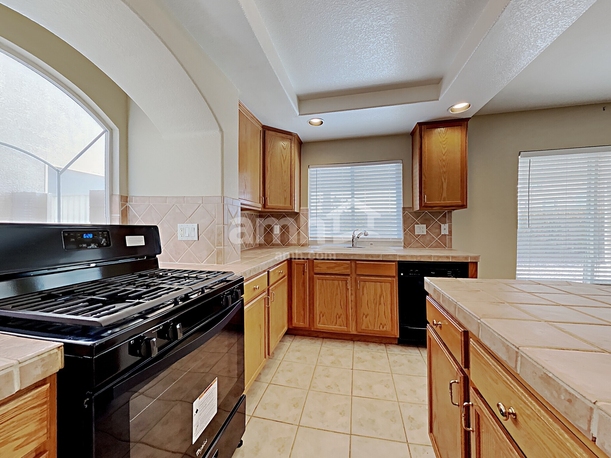 Building Photo - 10805 Osage Winter St