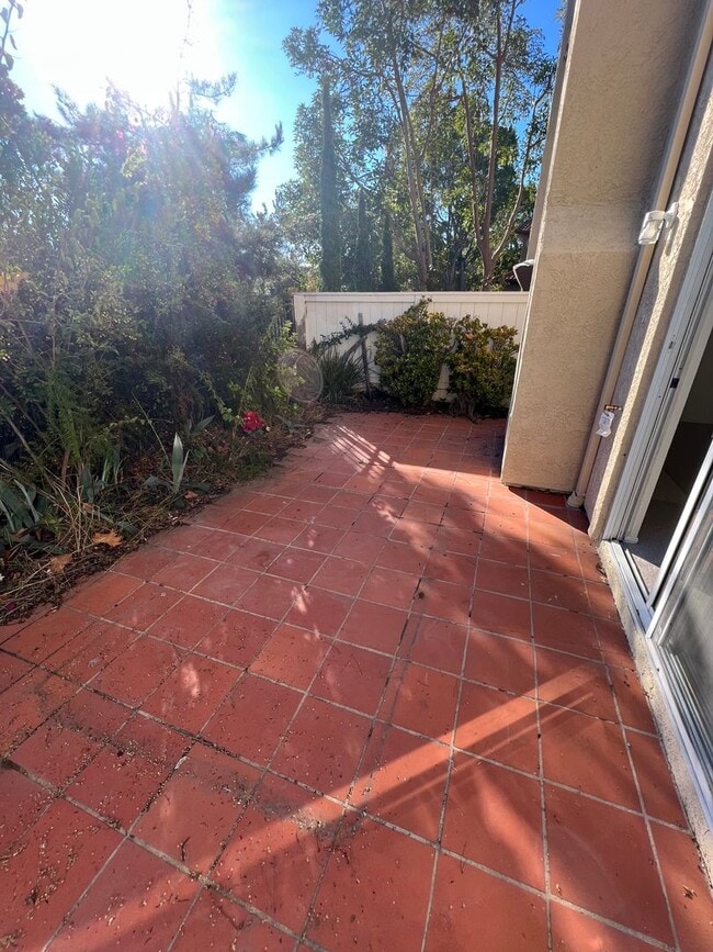 Building Photo - 2 Bedroom Condo in Del Mar Highlands.