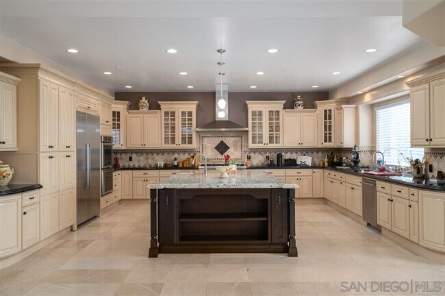 Building Photo - 7302 Vista Rancho Ct
