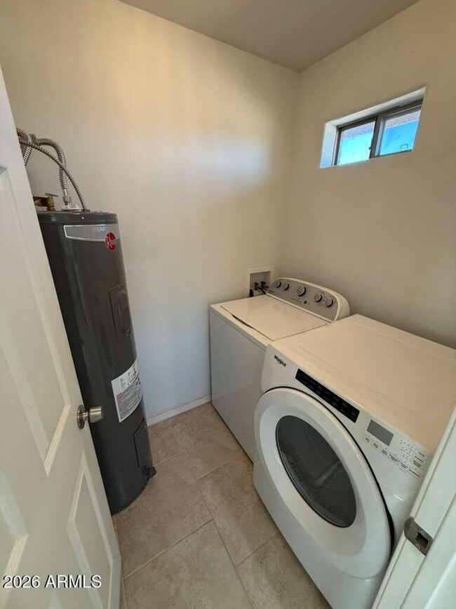 Building Photo - 1134 E 23rd St