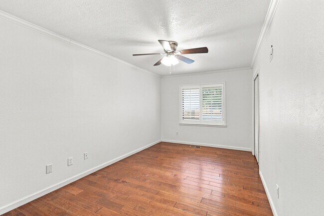 Building Photo - 8899 East 171st St S