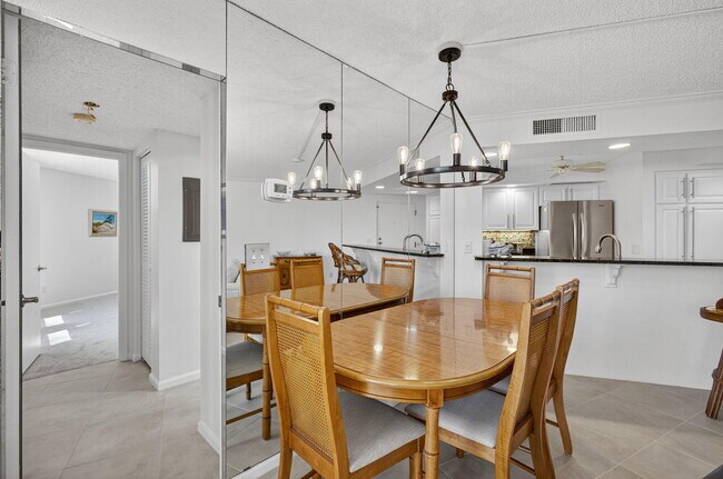Building Photo - 2800 N Ocean Dr