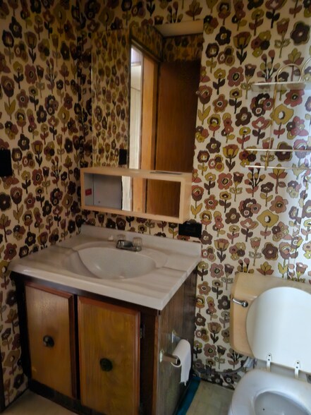 Building Photo - 4671 Old Rte 19