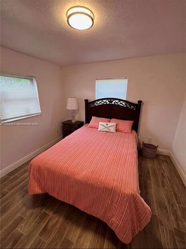 Building Photo - 212 N 41st St