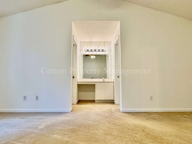 Building Photo - 7408 Bluestone Ct