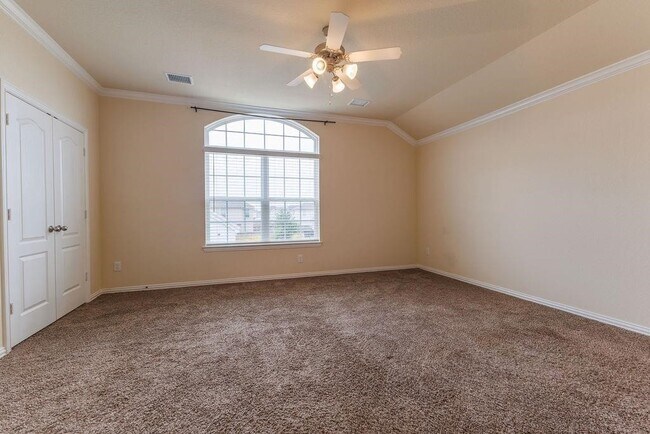 Building Photo - 11413 Hackmatack Way
