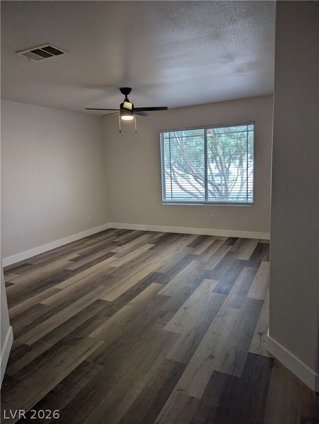 Building Photo - 327 Perry Ellis Dr