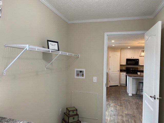 Building Photo - 1205 Wellington Dr