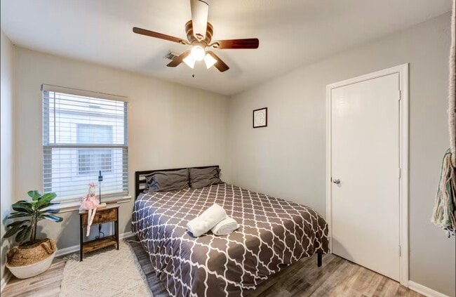 Building Photo - 13131 Dawn Hollow Ln